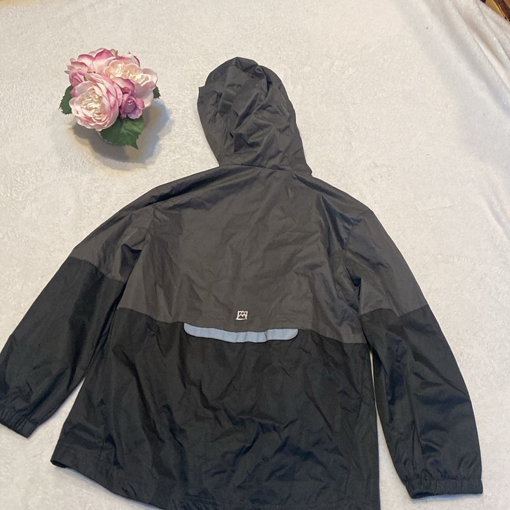 AVALANCHE NWT Boys Size 10/12 Lightweight Hooded Jacket - Picture 9 of 13